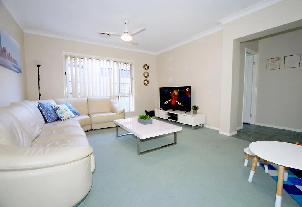 Tatil Evi Anaheim Entertainer Deluxe Villa Upper Coomera